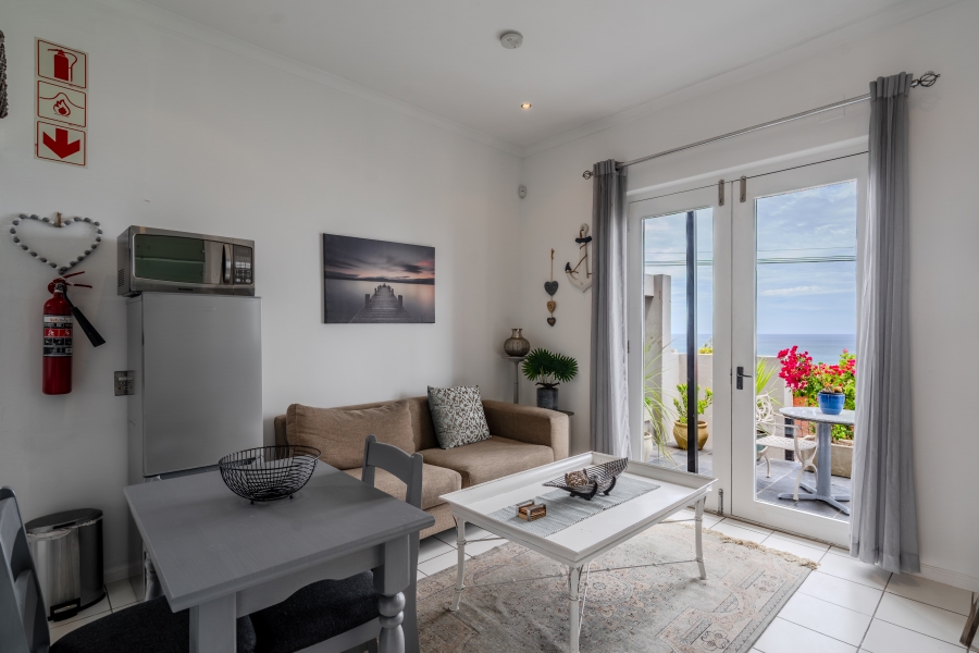 To Let 1 Bedroom Property for Rent in Camps Bay Western Cape